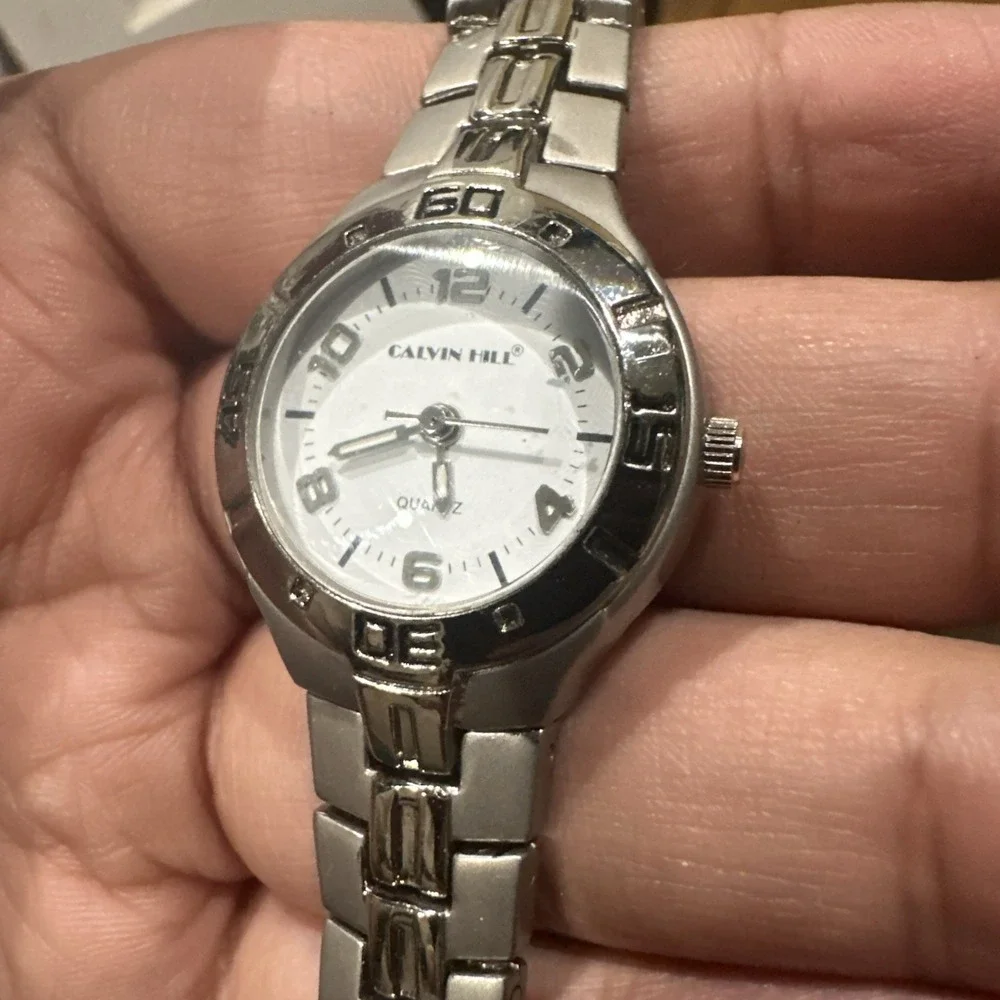 Working Calvin Hill Women's Silver Quartz Analog Watch 27mm Fit 8in -New Battery